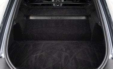 Mercedes-Benz AMG GT R GT R Premium 31