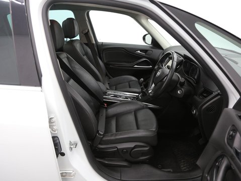 Vauxhall Zafira 2.0 CDTi Elite Nav Euro 6 (s/s) 5dr 21