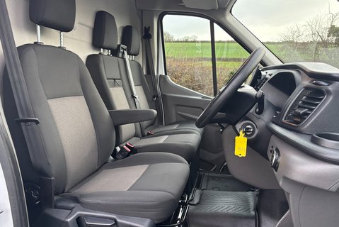 Ford Transit 350 Rwd L2 H2 130 ps Panel Van - Air Con / Rear Sensors 29