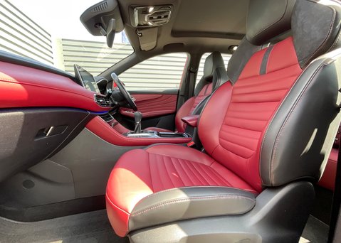 MG HS 1.5 T-GDI EXCLUSIVE 15