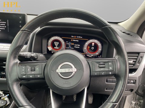 Nissan Qashqai 1.3 DIG-T MHEV N-Connecta SUV 5dr Petrol Hybrid Manual Euro 6 (s/s) (140 ps 13