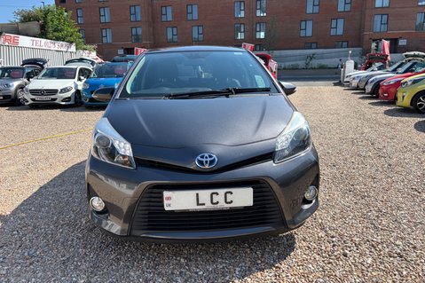 Toyota Yaris T SPIRIT HYBRID.. AUTOMATIC.. 13 SERVICES..1 PREVIOUS KEEPER.. £20 R/TAX 12