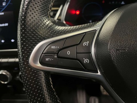 Renault Captur 1.6 Captur E-Tech Engineered PHEV Auto 5dr 23
