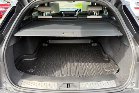 Land Rover Range Rover Velar FIRST EDITION - HUGE SPEC - PAN ROOF -1600W MERIDIAN -AIR SUSPENSION 74