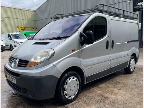 Renault Trafic 2.0 TD dCi SL27 Panel Van 4dr Diesel Manual L1 H1 (214 g/km, 90 bhp) 19