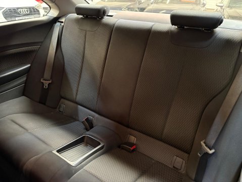 BMW 2 Series 2.0 220i SE Euro 6 (s/s) 2dr 13