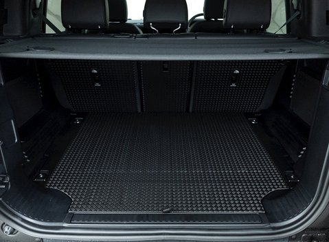 Land Rover Defender 110 X-Dynamic S D300 MHEV 27