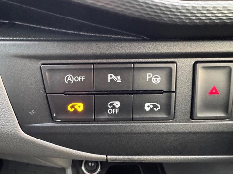 Volkswagen Transporter T32 TDI KOMBI HIGHLINE 4MOTION 31