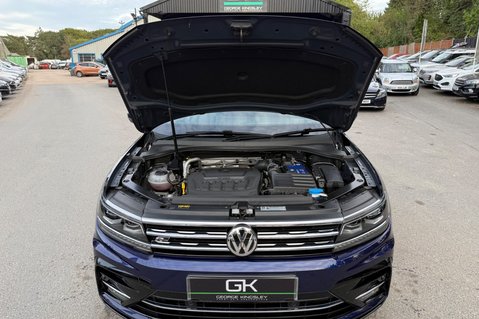 Volkswagen Tiguan R LINE TSI BMT 4MOTION DSG -RARE LEATHER INTERIOR -CAMERA -APPLE CARPLAY  69