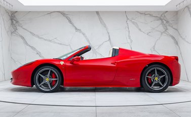 Ferrari 458 Spider 2