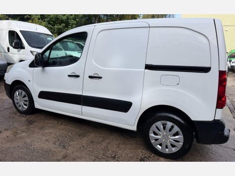 Peugeot Partner 1.6 HDi 625 SE Panel Van 4dr Diesel Manual L1 (153 g/km, 75 bhp) 13