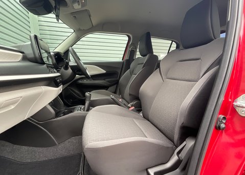 Suzuki Swift 1.2 Mild Hybrid Motion  10