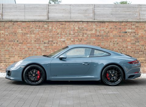 Porsche 911 (991.2) Carrera GTS 2