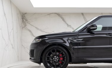 Land Rover Range Rover Sport D350 HST 30