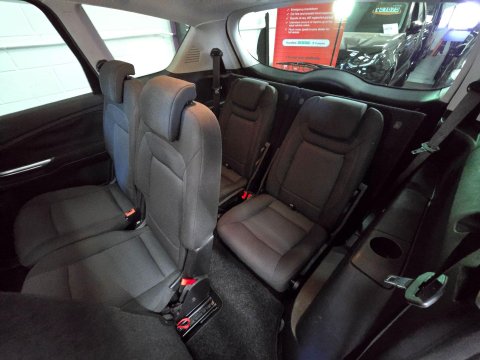 Ford S-Max 2.0 TDCi Titanium 5dr 51