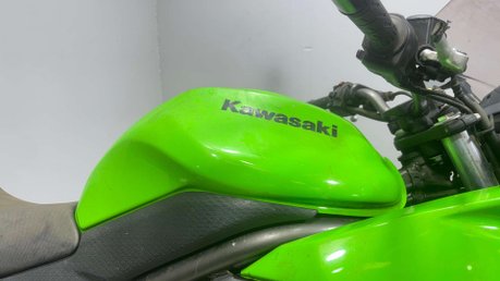 Kawasaki Er ER6 2009 10K 1 OWNER PROJECT BIKE SPARES OR REPAIR TRACK BIKE 27