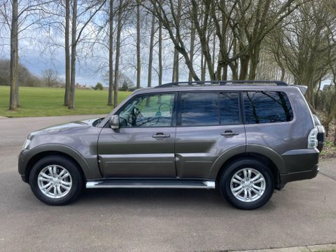 Mitsubishi Shogun 3.2 DI-DC SG3 Auto 4WD Euro 5 5dr LWB 23