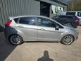 Ford Fiesta TITANIUM X 6