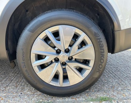 Nissan Qashqai 1.3 Qashqai Visia DiG-T MHEV 5dr 13
