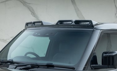 Land Rover Defender 90 V8 CARPATHIAN EDITION 31