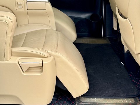 Toyota Alphard 3.5 V6 EXECUTIVE LOUNGE 7 SEAT 82