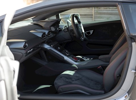 Lamborghini Huracan LP610-4 13