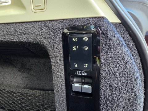 Land Rover Range Rover 3.0 Range Rover Autobiography D MHEV Auto 4WD 5dr 46