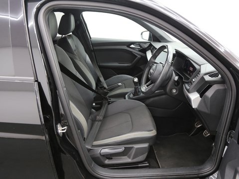 Audi A1 1.0 TFSI 30 S line Sportback Euro 6 (s/s) 5dr 21