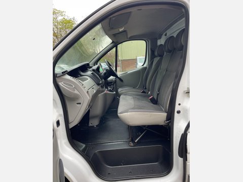 Vauxhall Vivaro 2.0 2700 CDTi FWD L1 4dr 30