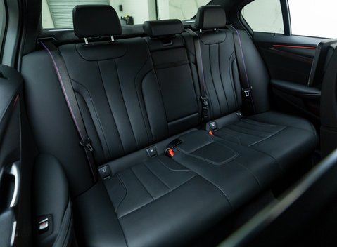 BMW M5 COMPETITION 21