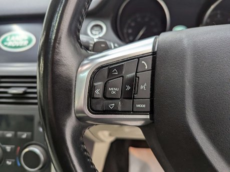 Land Rover Discovery Sport 2.0 Discovery Sport Luxury HSE TD4 Auto 4WD 5dr 76