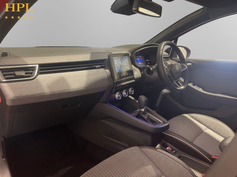 Renault Clio 1.6 E-TECH techno Hatchback 5dr Petrol Hybrid Auto Euro 6 (s/s) (145 ps) 15