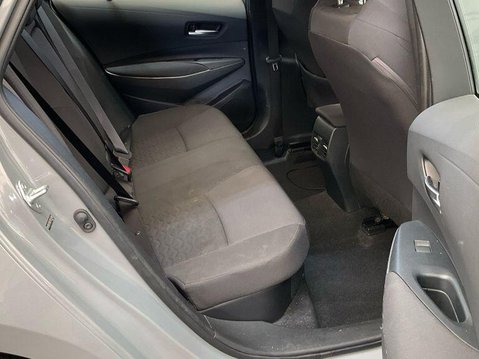 Toyota Corolla 1.8 VVT-h Icon Tech Touring Sports CVT Euro 6 (s/s) 5dr 11