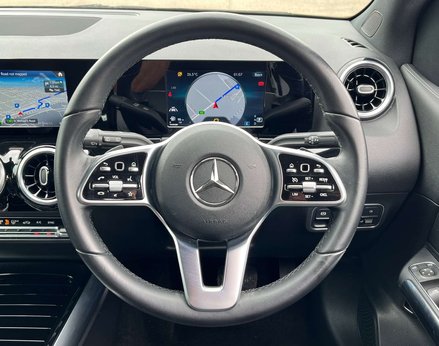Mercedes-Benz B Class 1.3 B 200 Sport Auto 5dr 20