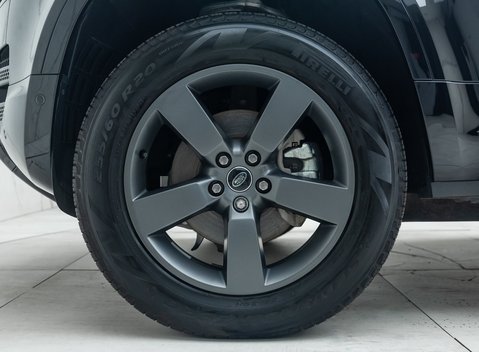 Land Rover Defender 110 D250 X-DYNAMIC HSE 30