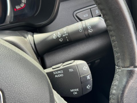 Renault Kadjar 1.5 dCi Dynamique Nav EDC Euro 6 (s/s) 5dr 29