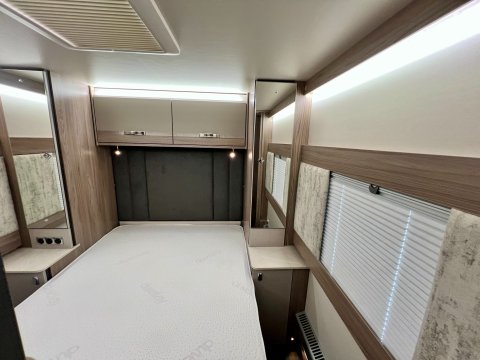 Swift Challenger Exclusive 560 SE 28