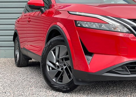 Nissan Qashqai DIG-T ACENTA PREMIUM MHEV 3