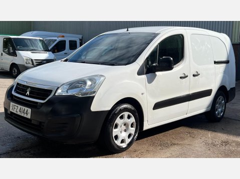 Peugeot Partner 1.6 eHDi 750 SE Panel Van 4dr Diesel Manual L2 (s/s) (128 g/km, 90 bhp) 25