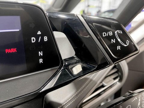 Volkswagen ID.3 Pro 58kWh Hatchback 5dr Electric Auto (204 ps) 1 Owner - Dab - Bluetooth 17
