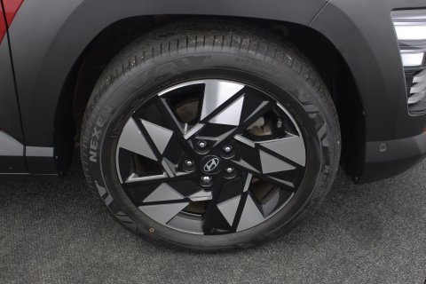 Hyundai KONA 5dr 1.6h-GDi Ultimate Petrol Hybrid DCT Automatic 43