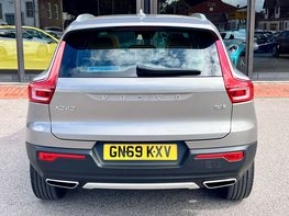 Volvo XC40 2.0 XC40 Inscription Pro T4 Auto 5dr 6