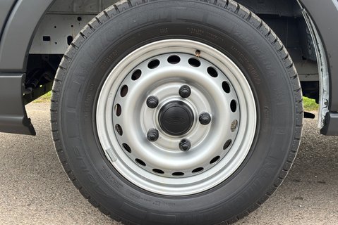 Ford Transit 350 L3H2 130 ps DCIV - Air Con / Sat Nav 32