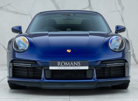 Porsche 911 Turbo S (992) 4