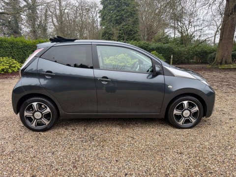 Toyota Aygo 1.0 VVT-i x-clusiv Euro 6 5dr 7