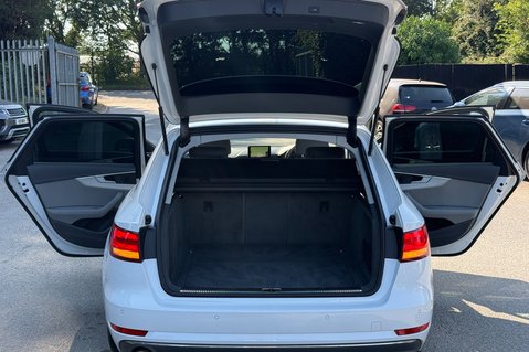 Audi A4 AVANT TDI ULTRA SPORT - APPLE CAR PLAY - CC - ROCK GREY LEATHER - 18