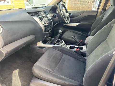 Nissan Navara DCI ACENTA PLUS 4X4 SHR DCB 4