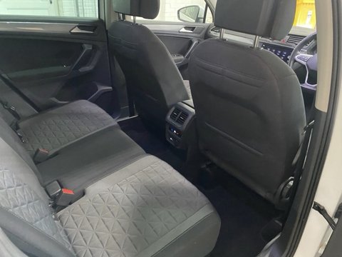 Volkswagen Tiguan LIFE TSI DSG 12