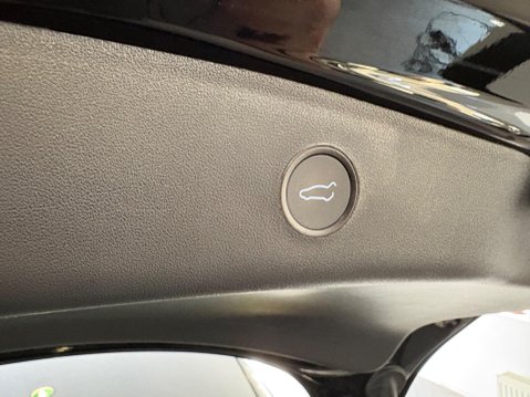 Tesla Model 3 Auto RWD 4dr 20