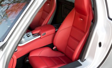 Mercedes-Benz SLS AMG 18